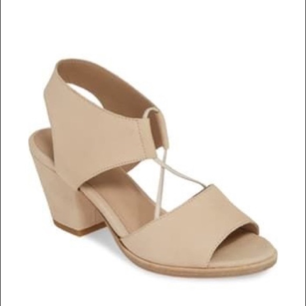 Eileen Fisher Doe Sandal Lino Size 8 Block Heel